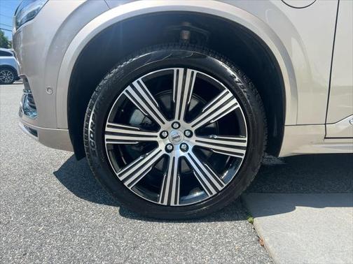 2024 Volvo XC90 Recharge Plug-In Hybrid T8 Plus Bright Theme 7-Seater