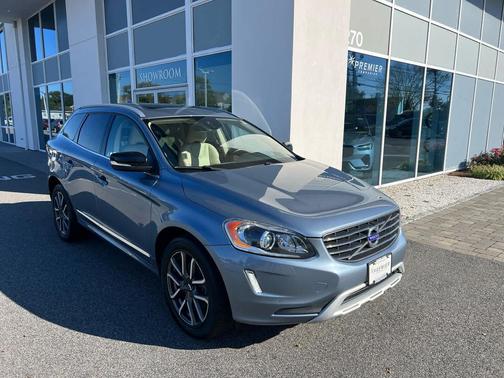 2017 Volvo XC60 T6 Dynamic