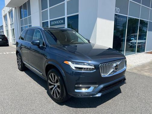 2025 Volvo XC90 B6 Plus 7-Seater