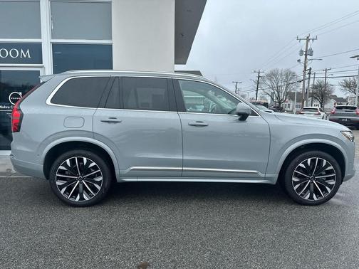 Vapour Grey Metallic 2026 Volvo XC90 Plus, B6 AWD Gas (mild hybrid), Gasoline, Bright, 6 Seats