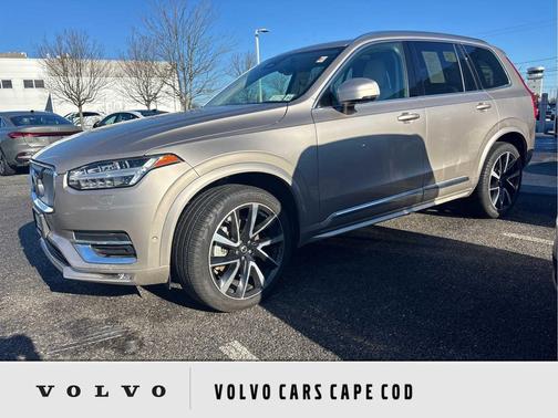 2024 Volvo XC90 B5 Plus Bright Theme