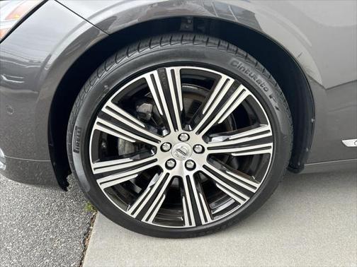 Platinum Grey Metallic 2021 Volvo V90 T6 Inscription