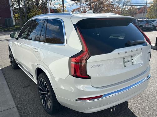 2026 Volvo XC90 B6 Plus 7-Seater
