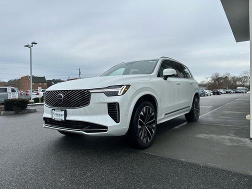 2026 Volvo XC90 B6 Plus 7-Seater