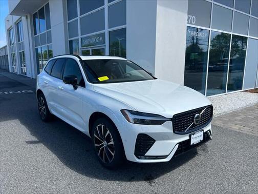 2025 Volvo XC60 Plus