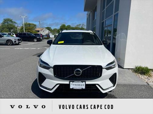 2025 Volvo XC60 Plus