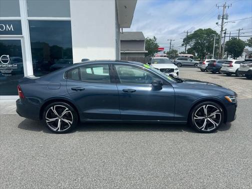 2025 Volvo S60 B5 Core
