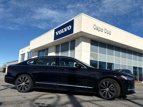 2025 Volvo S90 B6 Plus