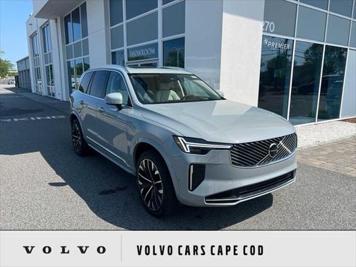 2025 Volvo XC90 Plug-In Hybrid T8 Ultra 7-Seater