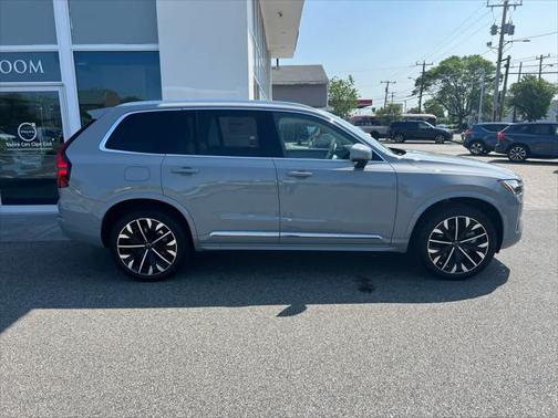 2025 Volvo XC90 Plug-In Hybrid T8 Ultra 7-Seater