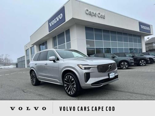 2025 Volvo XC90 B6 Plus 7-Seater