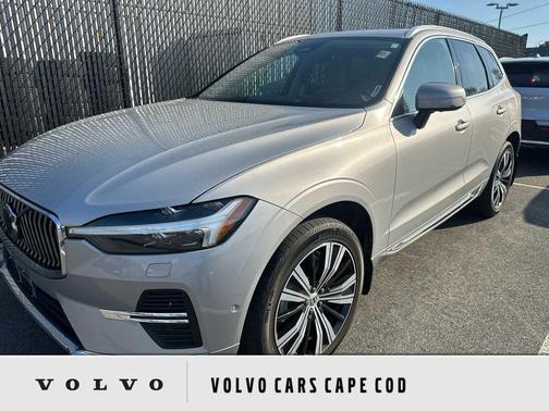 Silver Dawn Metallic 2023 Volvo XC60 B6 Ultimate Bright Theme