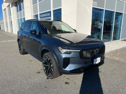 2026 Volvo XC90 B6 Ultra Dark Theme 7-Seater