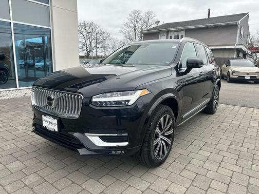 Onyx Black Metallic 2025 Volvo XC90 B5 Core