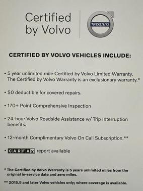 2025 Volvo XC40 B5 Ultra Bright Theme