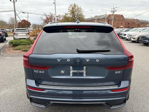 2026 Volvo XC60 B5 Ultra