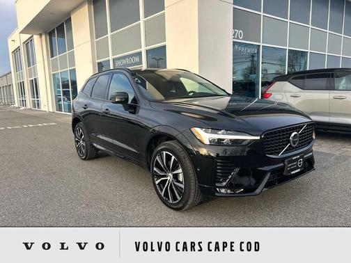 2025 Volvo XC60 B5 Plus