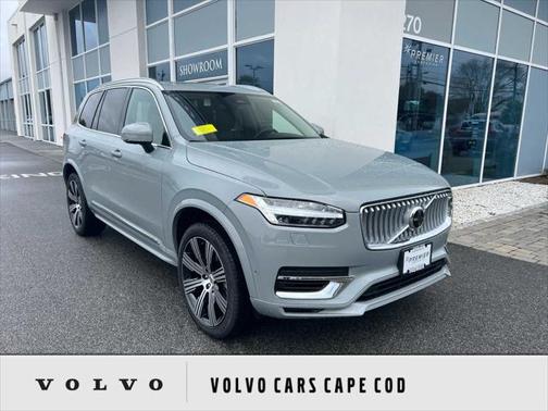2025 Volvo XC90 Plug-In Hybrid Plus