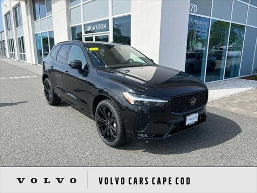 2025 Volvo XC60 B5 Ultra Black Edition