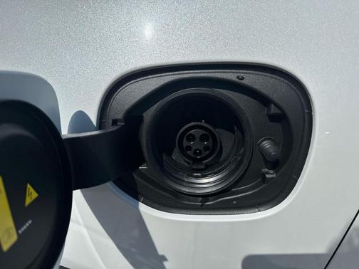 Crystal White Metallic 2026 Volvo XC60 Plug-In Hybrid Ultra, T8 AWD Electric/Gasoline, Dark