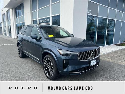 2025 Volvo XC90 B6 Plus 7-Seater