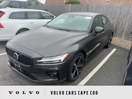 2025 Volvo S60 B5 Core
