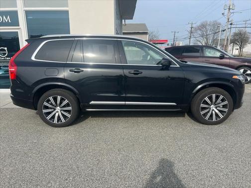 2024 Volvo XC90 B6 Plus Bright Theme 7-Seater