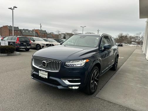 2023 Volvo XC90 B6 Plus 7-Seater