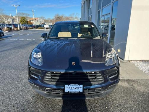 2021 Porsche Macan AWD