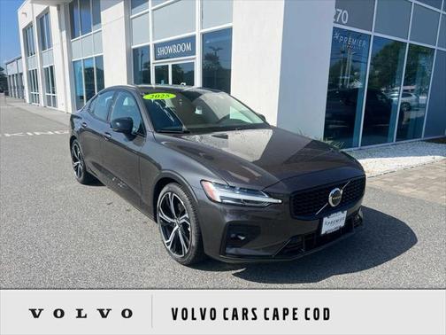 2025 Volvo S60 B5 Core