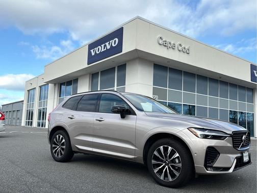2025 Volvo XC60 B5 Plus