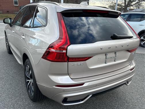 2025 Volvo XC60 B5 Plus