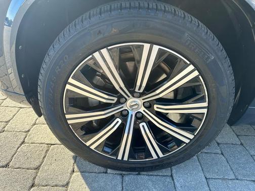 Denim Blue Metallic 2023 Volvo XC90 B5 Core