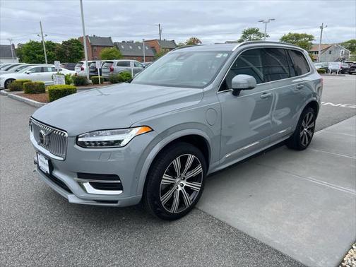 2024 Volvo XC90 Recharge Plug-In Hybrid T8 Ultimate Bright Theme 7-Seater