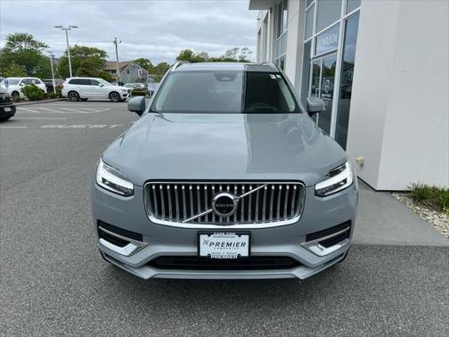 2024 Volvo XC90 Recharge Plug-In Hybrid T8 Ultimate Bright Theme 7-Seater