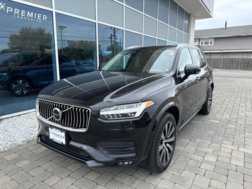 Onyx Black Metallic 2023 Volvo XC90 B5 Core