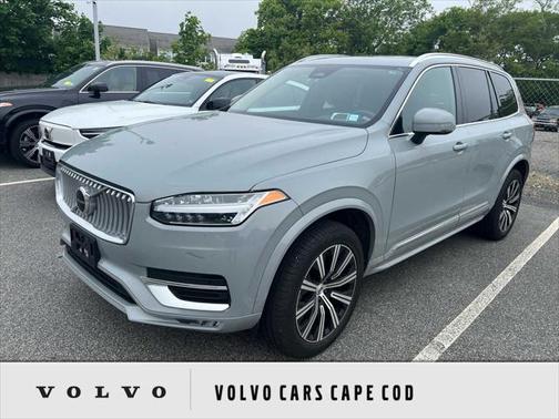 2024 Volvo XC90 B6 Core Bright Theme