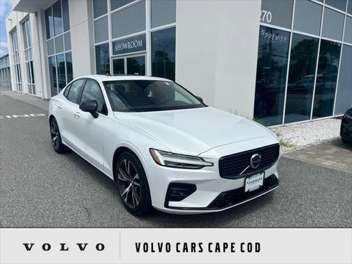 2025 Volvo S60 B5 Core