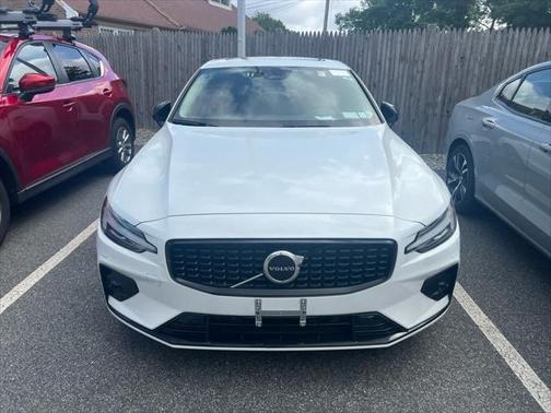 2025 Volvo S60 B5 Core