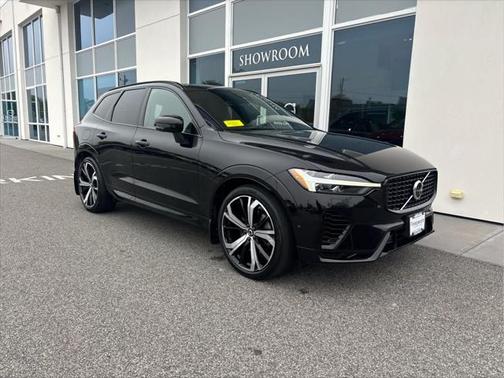 2022 Volvo XC60 Recharge Plug-In Hybrid T8 R-Design
