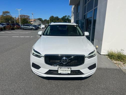 2019 Volvo XC60 T6 Momentum