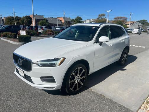 2019 Volvo XC60 T6 Momentum