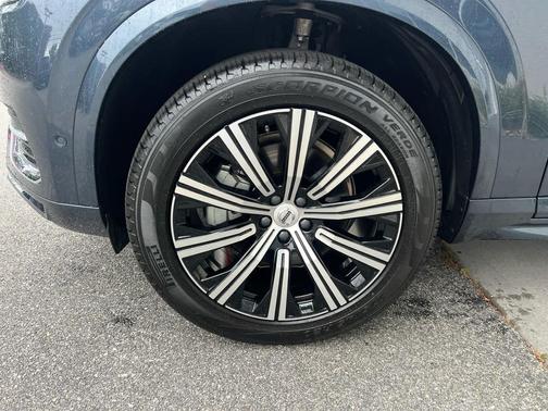 2025 Volvo XC90 B6 Plus 7-Seater