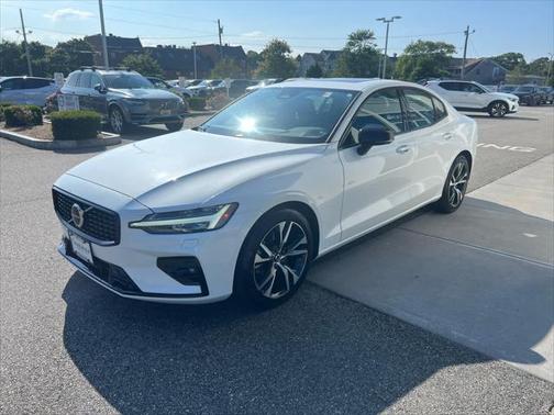 2025 Volvo S60 B5 Core