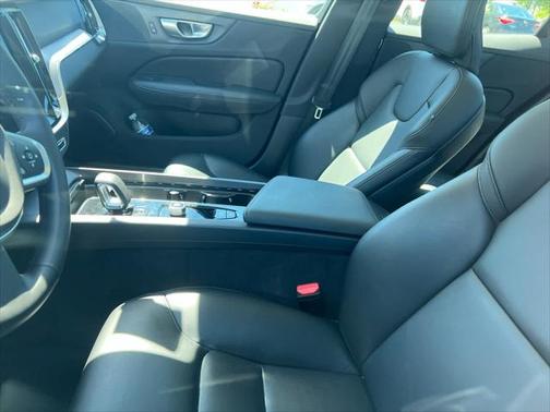 2025 Volvo S60 B5 Core