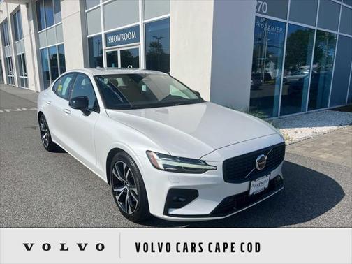 2025 Volvo S60 B5 Core