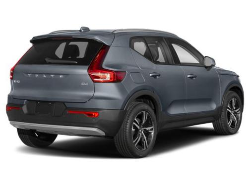 2023 Volvo XC40 B5 Plus Bright Theme