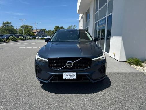 2025 Volvo XC60 B5 Core