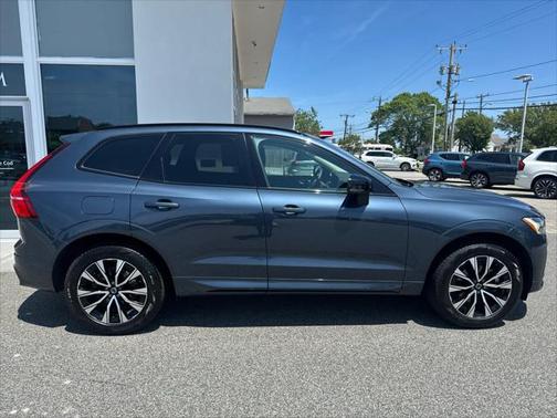 2025 Volvo XC60 B5 Core