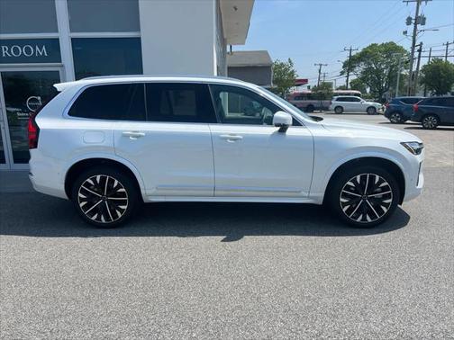 2025 Volvo XC90 Plug-In Hybrid T8 Ultra 7-Seater
